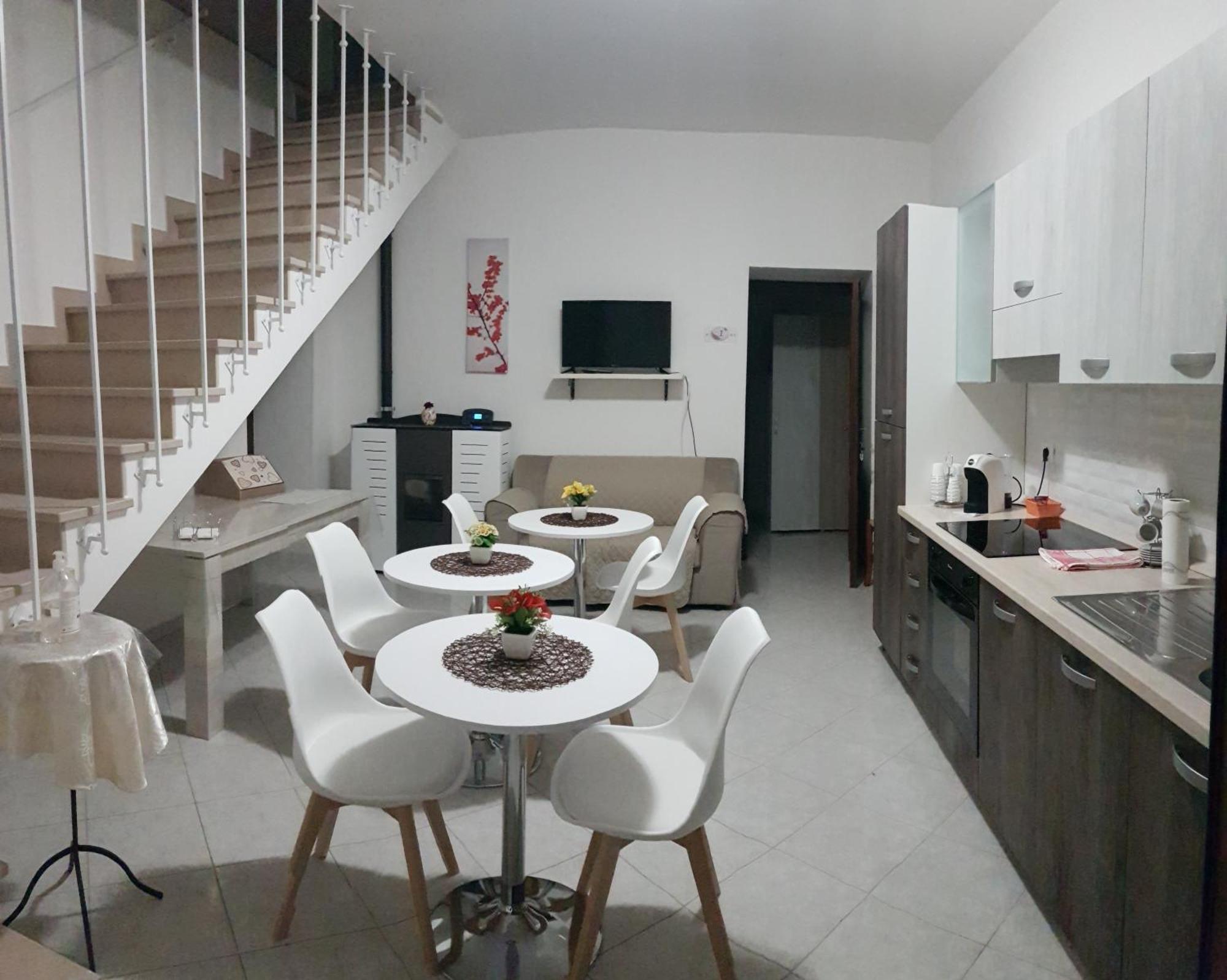 L'Oasi Di Rosi - Affittacamere Casalnuovo Monterotaro Exteriér fotografie